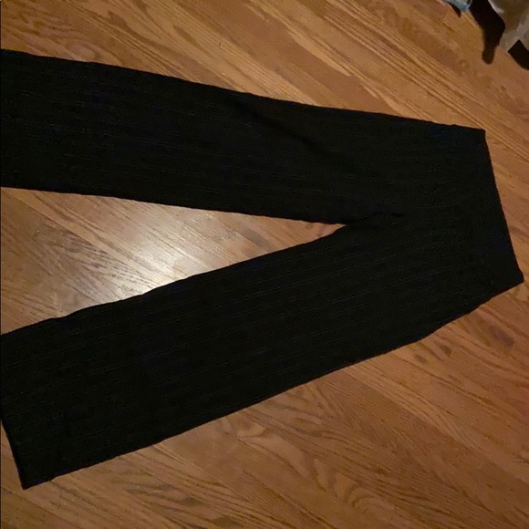 Black stripped lululemon pants - Picture 1 of 3